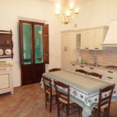 La Terrazza Apartamento Palaia Exterior foto