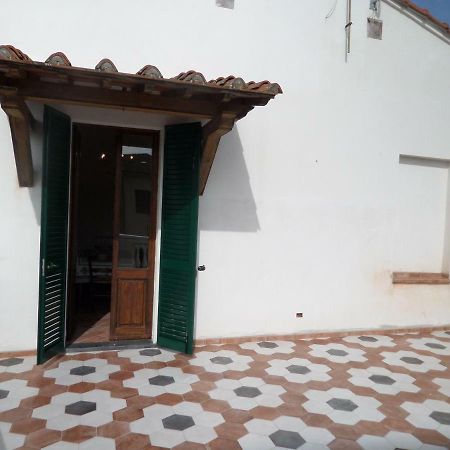 La Terrazza Apartamento Palaia Exterior foto